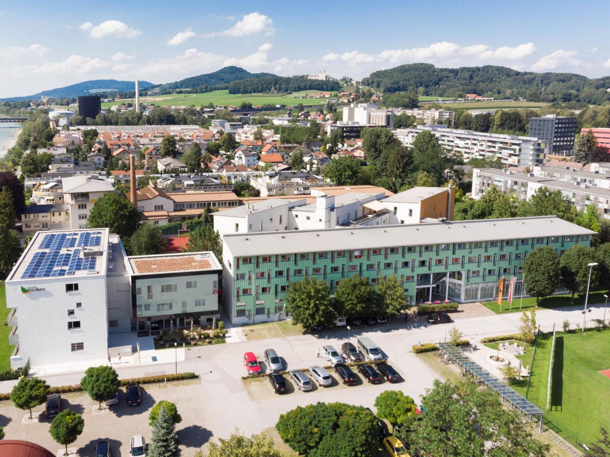 Eco Suite Hotel Salzburg Bagian luar foto