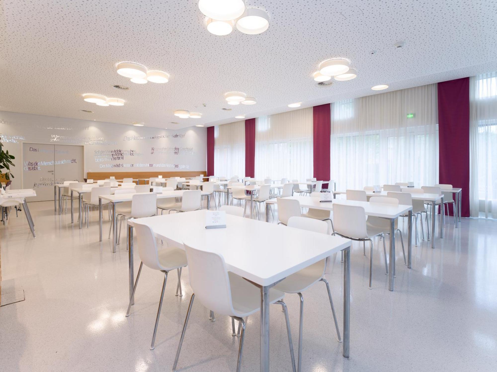 Eco Suite Hotel Salzburg Bagian luar foto