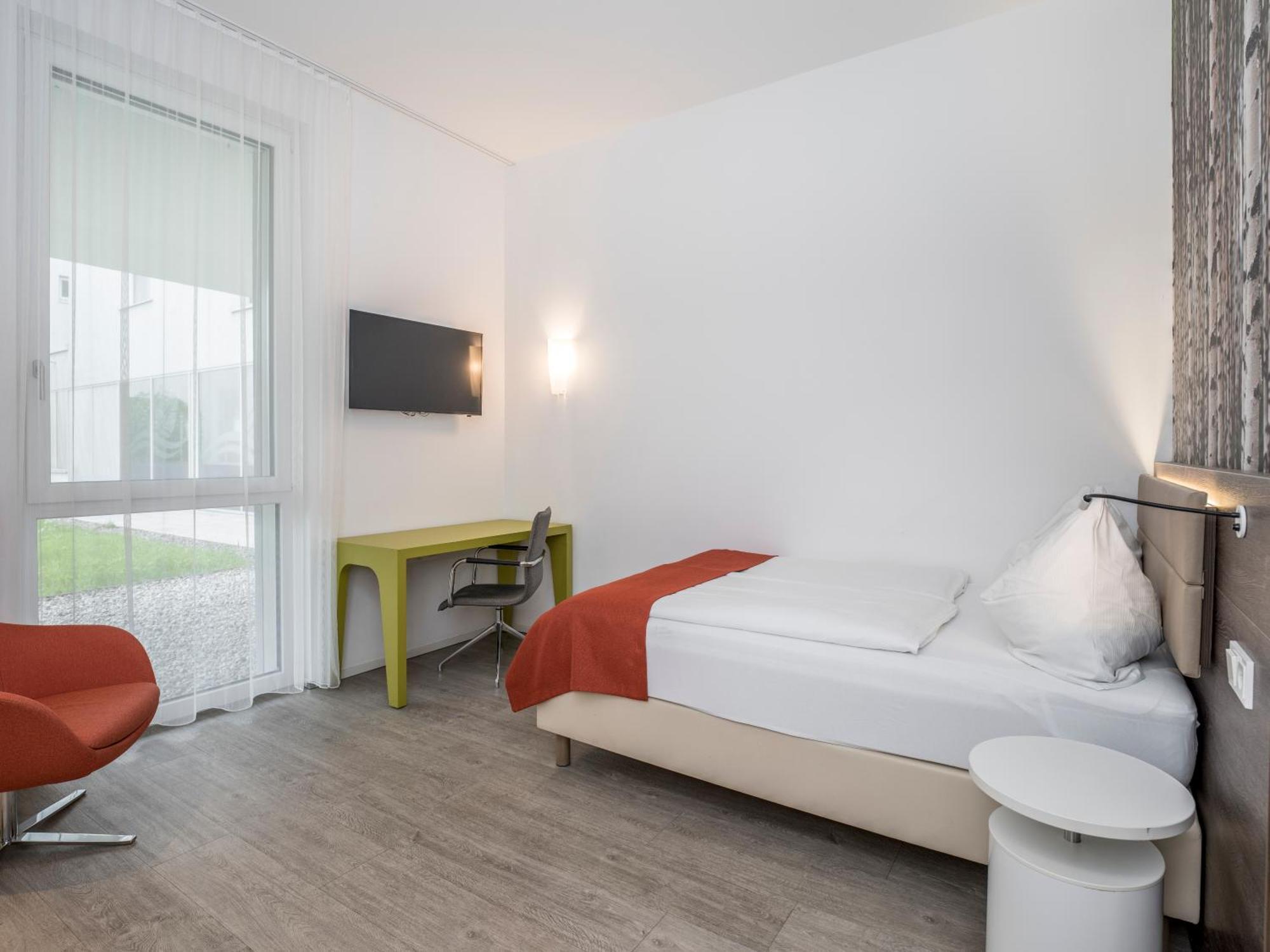 Eco Suite Hotel Salzburg Bagian luar foto