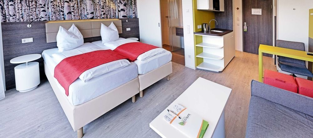 Eco Suite Hotel Salzburg Bagian luar foto